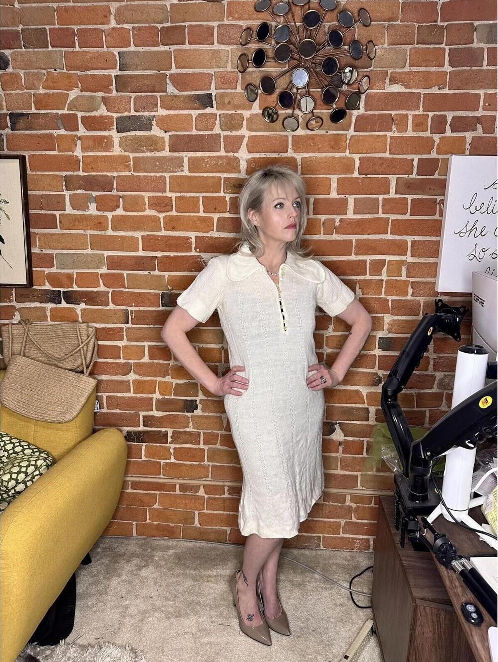 Vintage Cream Short-Sleeve Knit Dress Collar & Button Front